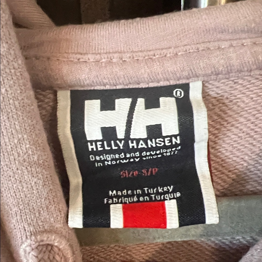 Helly Hansen Soft Purple Hoodie with Logo
EUC. Size ladies S - Picture 3 of 4